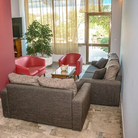 Hotel Telis Aigio
